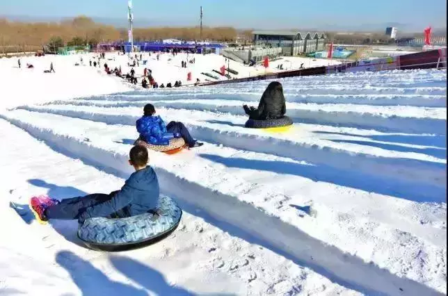 超大雪滑梯